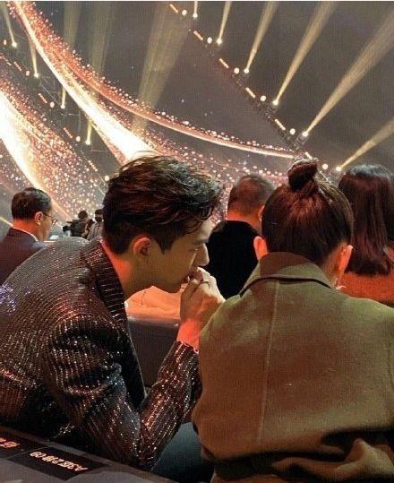 娱乐吃瓜周冬雨微博,娱乐圈最新热点揭秘