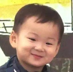 光头萌娃表情包,萌态可掬，笑点满满